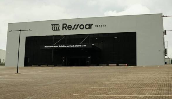Fachada da sede da Ressoar Igreja